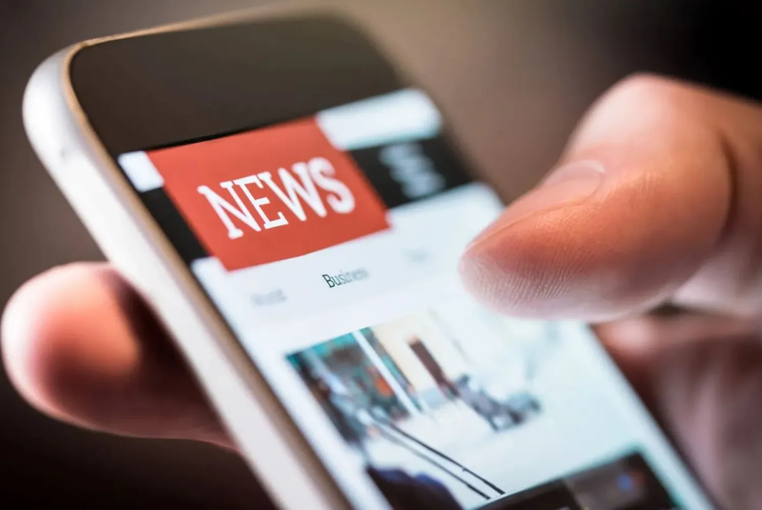 La Revolución de la IA en el SEO: Cómo los Medios Digitales Dominan la Autoridad en 2025